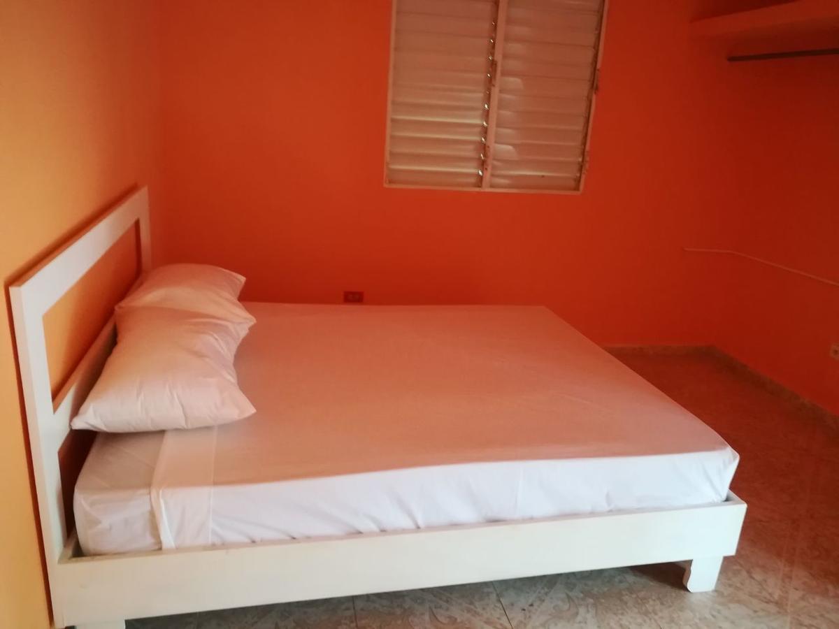 Luiggi Hostel Las Terrenas Zewnętrze zdjęcie
