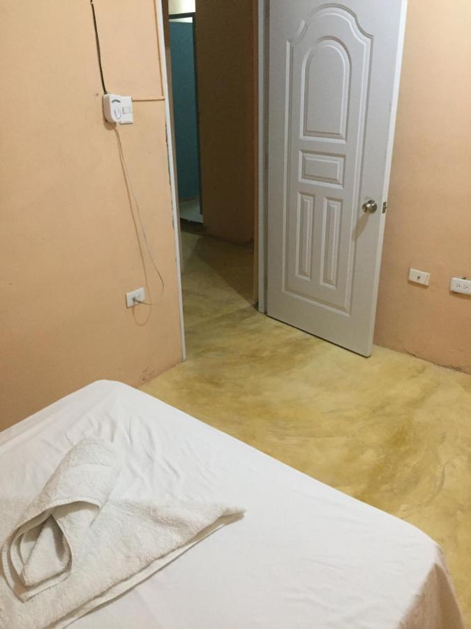 Luiggi Hostel Las Terrenas Zewnętrze zdjęcie